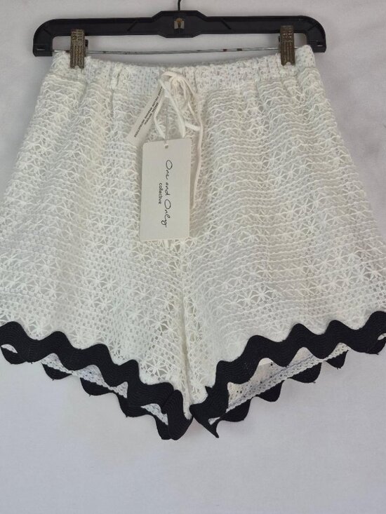 One And Only Collective Pants - NWT One and Only Drawstring Shorts Crochet Lined White w/Black Trim Size S